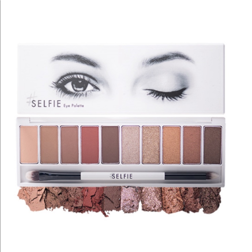 K-beauty Ipkn eyeshadow palette